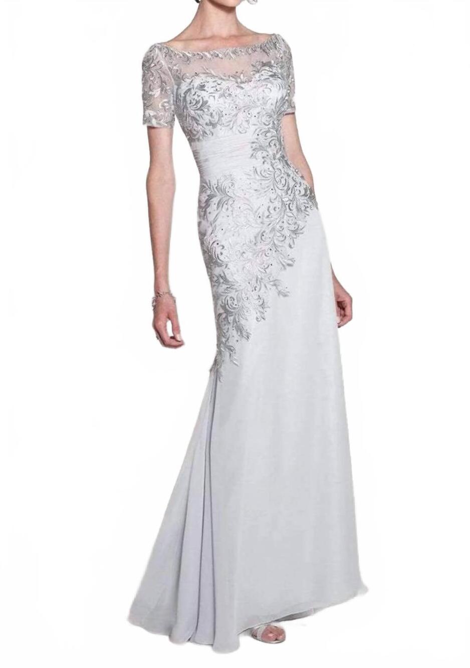 NEW CAMERON BLAKE short sleeve formal dress in silver
